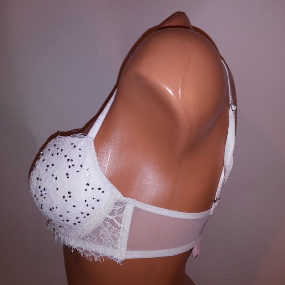 Victoria Secret Bra - Picture 4 of 9